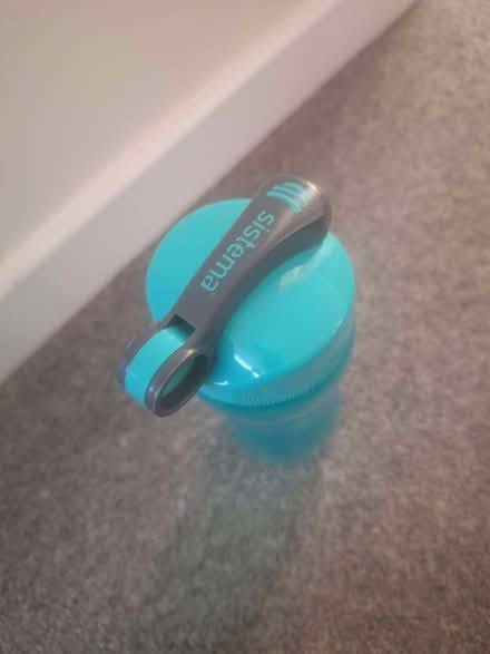 Photo of free Waterbottle (Penwortham Lane PR1) #2