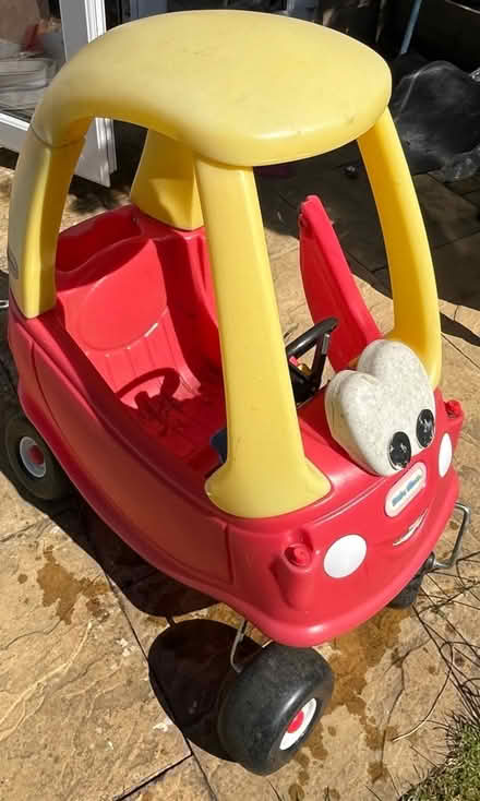 Photo of free Little tikes car (Peachcroft OX14) #1