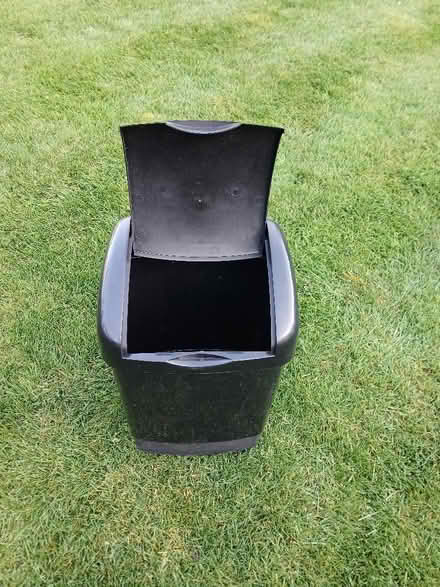 Photo of free Small black swing-top bin (West Bridgford NG2) #2
