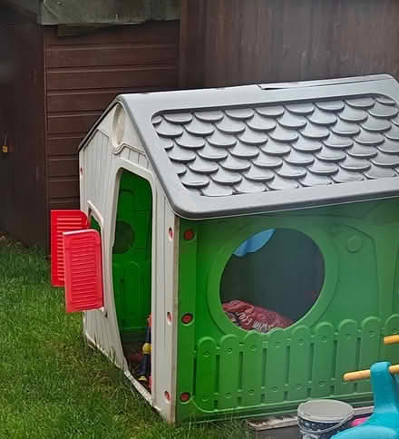 Photo of free Kids windy house. (Holbrooks CV6) #1