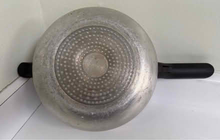 Photo of free Handi cooker & pressure cooker base (1075 Valencia Avenue) #4