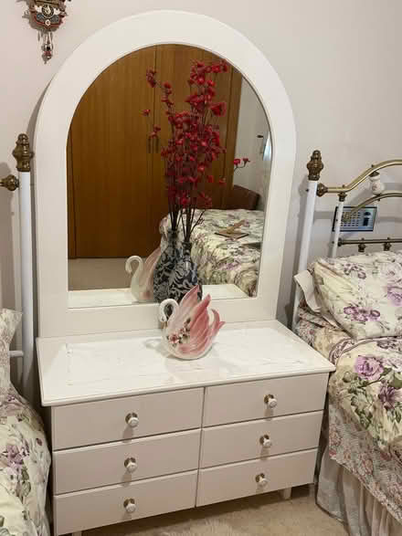 Photo of free Furniture (3078) #1