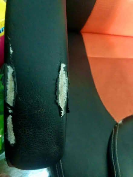 Photo of free Gaming chair (Vauxhall SW8) #3