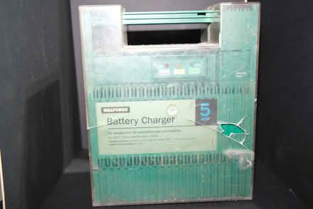 Photo of free 12V Car battery charger (Deepcar S36) #1