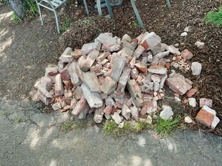 Photo of free used bricks (El Camino/shoreline/Miramonte) #1