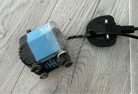 Photo of free Old Mini Fish Tank (Beckenham) #2