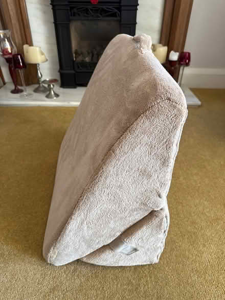 Photo of free PILLOW . Foam bed sit up support. (nottinghamfreegle CGA NG5) #1