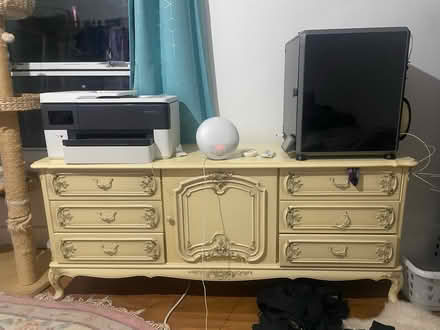 Photo of free Beautiful vintage set of drawers (Holloway N19) #1