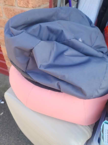 Photo of free x4 Bean Bags 2 small, 2 medium (L23 6XS) #3