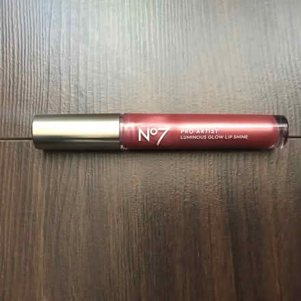 Photo of free Lip gloss No7 Pro Artist (Stoke Newington N16) #1