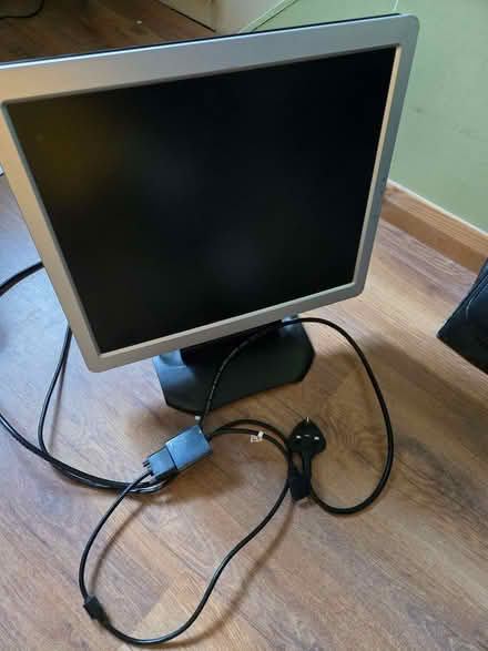 Photo of free Computer Monitor (South Ascot SL5) #1