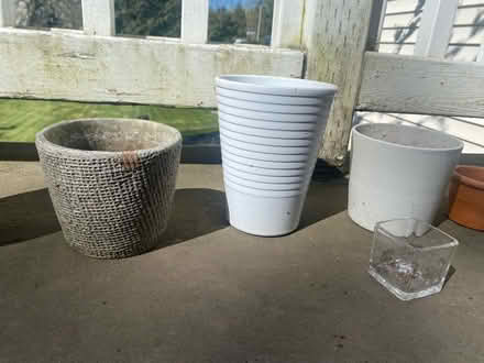 Photo of free Pots for plants (98178) #3