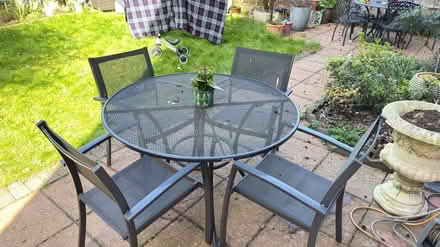 Photo of free Outdoor table and chairs (TW10 HAM) #2