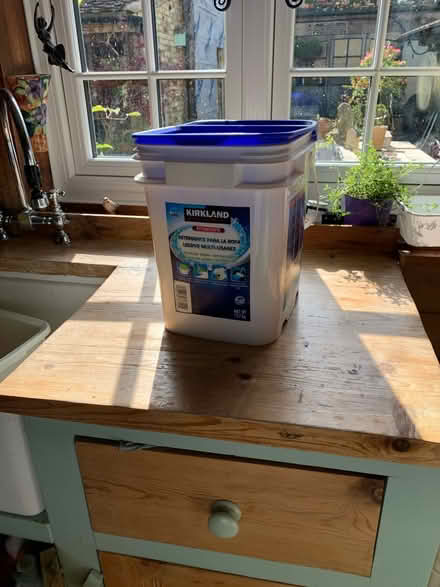 Photo of free Huge box of detergent (Letchworth SG6) #1