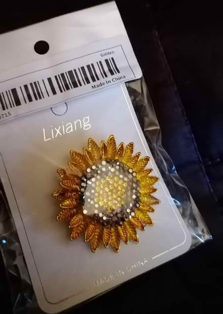 Photo of free Sunflower broach (Blaydon NE21) #1