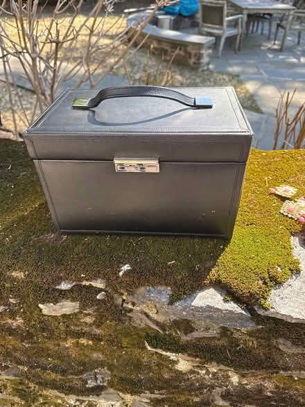 Photo of free Jewelry box (Bronxville) #1