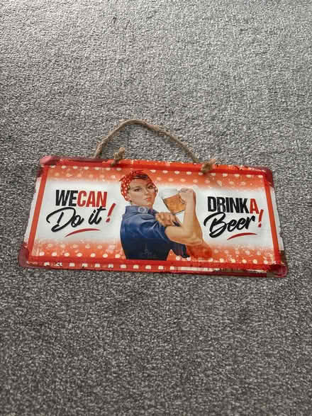 Photo of free We can do it sign (Carshalton, SM5) #1