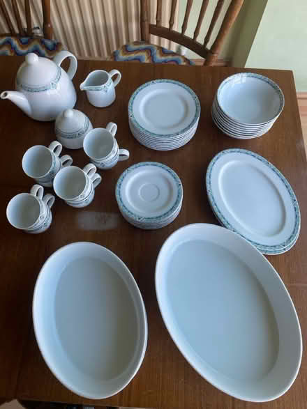 Photo of free China set (Peterborough Broadway PE1) #3