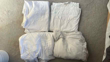 Photo of free 2 x Super King Fitted Sheets and 2 x Super King Flat Sheets (Homerton E9) #1