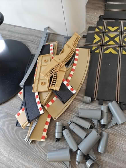 Photo of free Random Scalextric special pieces, controllers, props etc (Hill Head PO14) #3