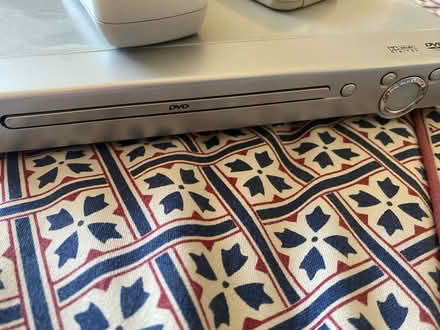 Photo of free DVD player (Gobowen SY11) #2