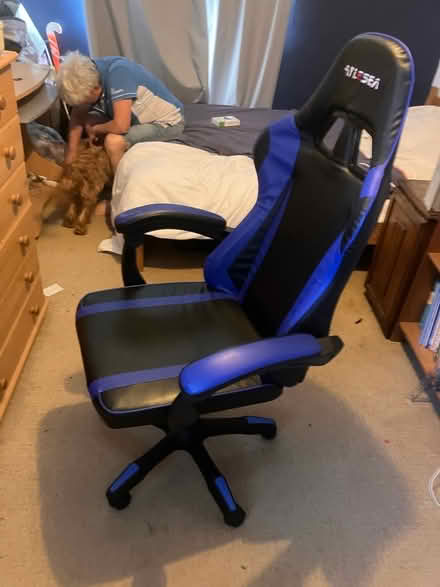 Photo of free Gaming chair (Brecon LD3) #1