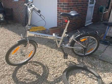 Photo of free Issimo F100 Folding bike (Winterbourne Monkton SN4) #1