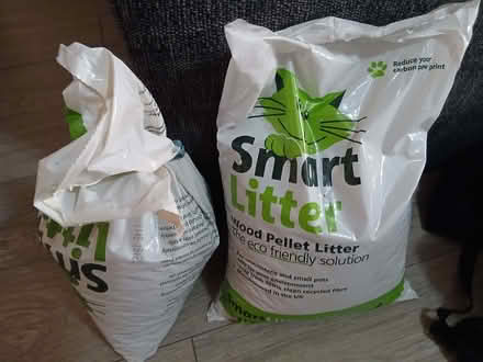 Photo of free Wooden Pellet Cat Litter (Fort Pitt ME1) #1