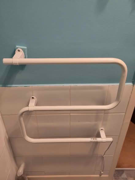 Photo of free Electric towel warmer (Dursley GL11) #1