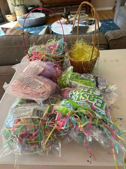 Photo of free Easter baskets and grass (Bethany) #1