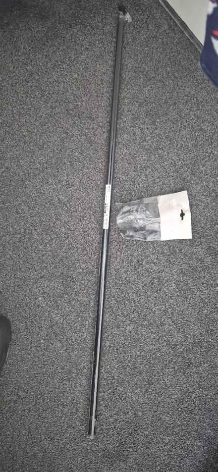 Photo of free Curtain pole (E17) #2