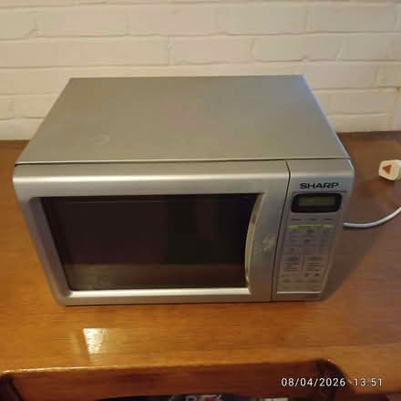 Photo of free Microwave - working but table does not turn anymore (Brookhouse LA2) #1