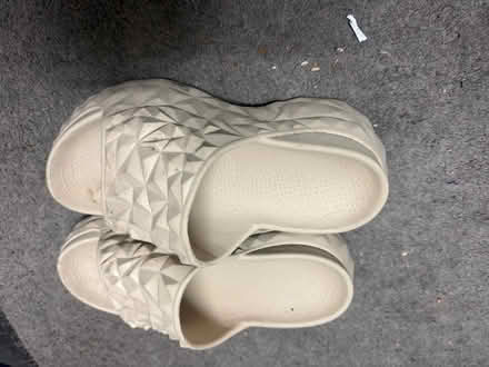 Photo of free Summer slippers (Plaistow E13) #3