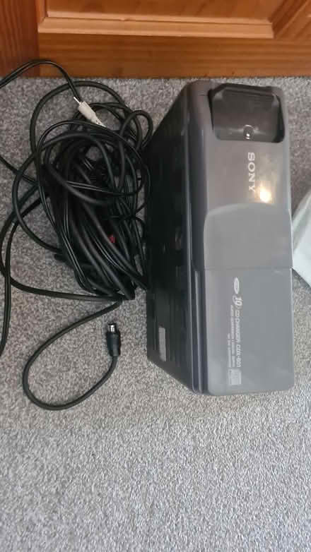 Photo of free Sony car cd changer (E17 ...) #1