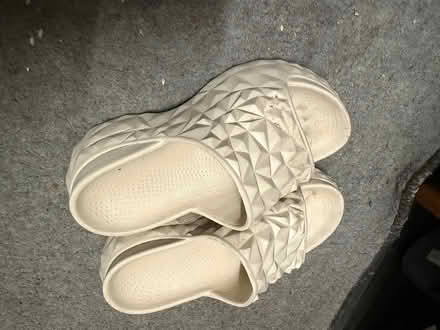 Photo of free Summer slippers (Plaistow E13) #1