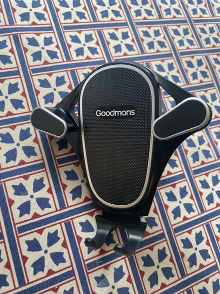 Photo of free Vent mounted car mobile phone holder (Gobowen SY11) #1