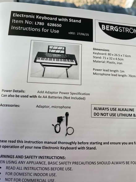 Photo of free Electronic keyboard (Belper DE56) #1