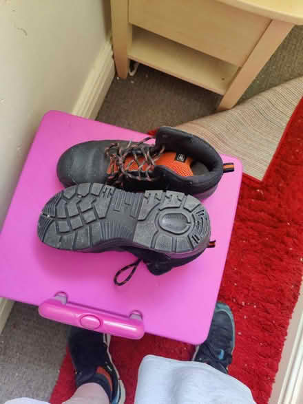 Photo of free Mens work boots (SK4 Heaton chapel) #3