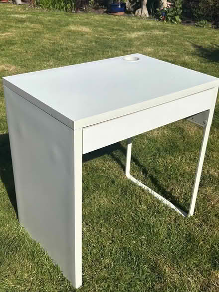 Photo of free White Ikea desk - BEARSTED (Bearsted ME14) #1