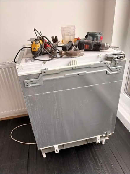 Photo of free BOSCH A++ integrated fridge + small freezer (North Kensington W10) #4