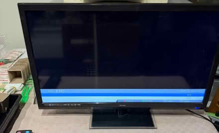 Photo of free Small TV (Wokingham RG40) #2