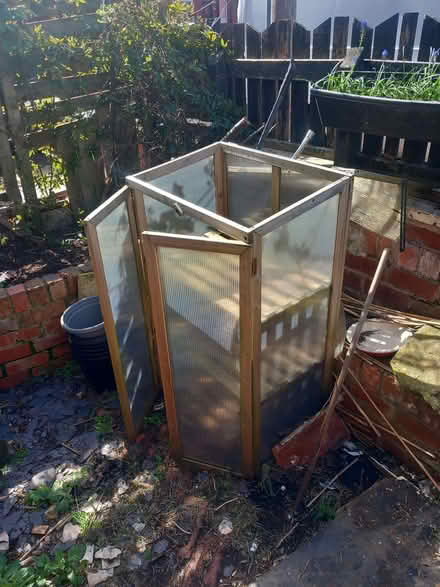 Photo of free Garden mini greenhouse (Harehills LS9) #1