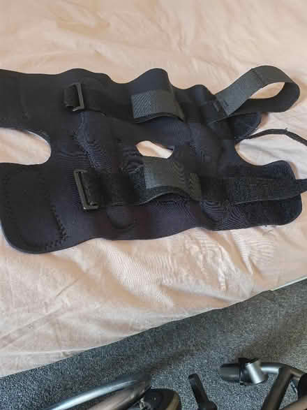 Photo of free knee brace to fit small adult (Dairy Lane Estate DH4) #1