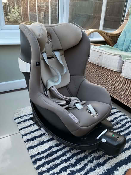 Photo of free Child's car seat (Moreton CH46) #1