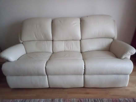 Photo of free Cream Leather Sofas (Chigwell IG6) #2