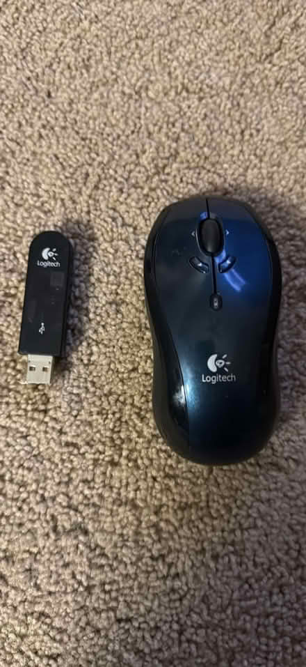 Photo of free Logitech wireless mouse (Phoenixville, PA) #1