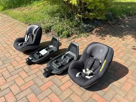 Photo of free Maxi Cosi 2 way fix bases (2) plus 2 child seats maxi cosi (Wolverley DY11) #1