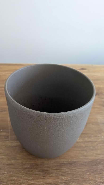 Photo of free Pot (Old Woking GU22) #2