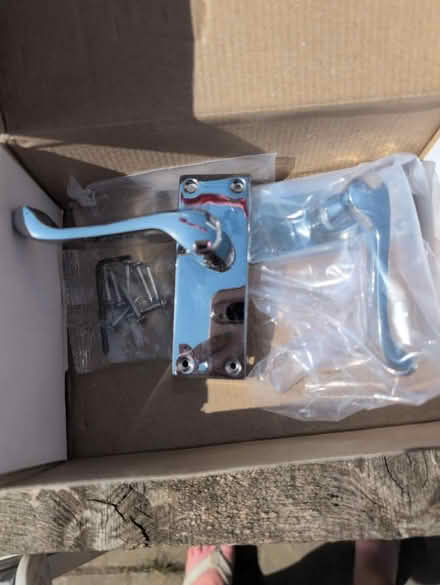 Photo of free New handles (Wingerworth S42) #1