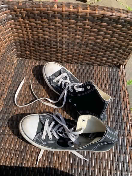 Photo of free Size 8.5 hi top trainer preloved (Northfield B31) #2